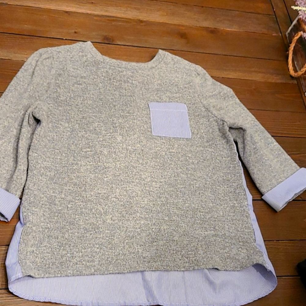 Grils blouse gray with blue and white strips  XL